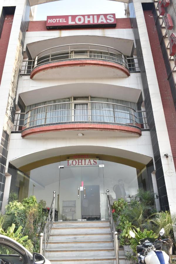 Hotel Lohias Delhi Airport Нью-Дели Экстерьер фото